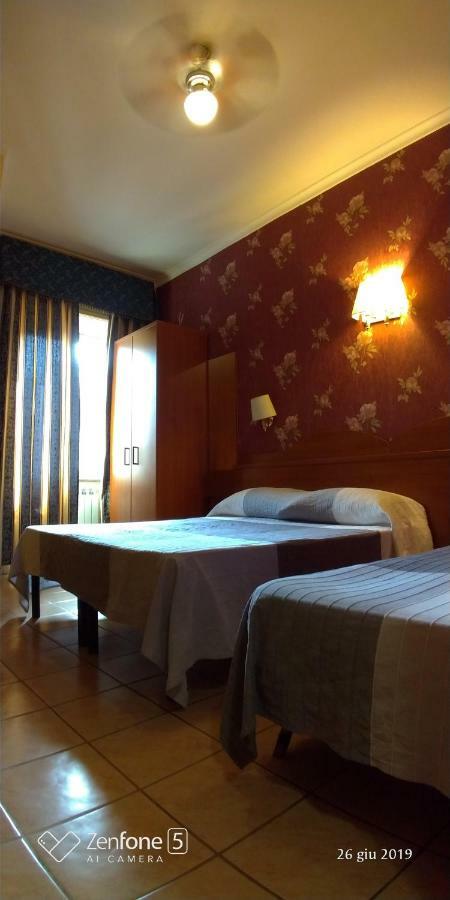 Termini Station Rooms Holidays Rome Extérieur photo